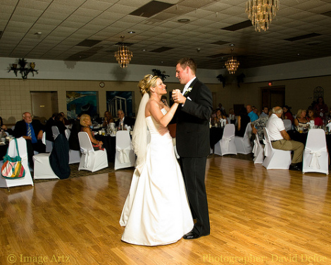 Свадебный вальс как красивый эталон танца новобрачных (фото, видео)
