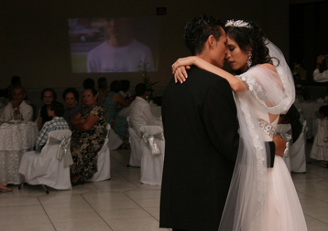 Свадебный вальс как красивый эталон танца новобрачных (фото, видео)