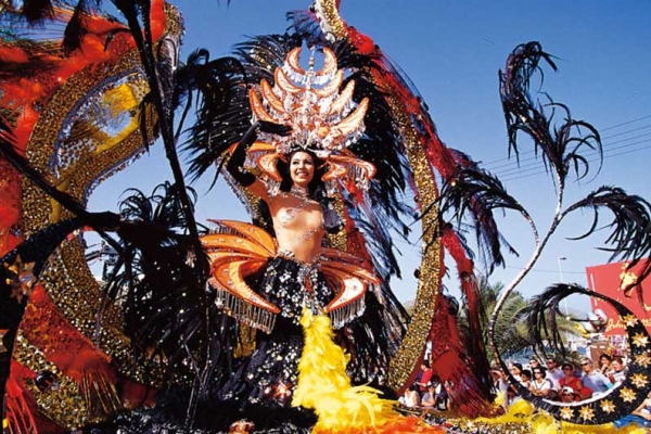 Карнавал Тенерифе – сумасшедшее веселье на Канарских островах