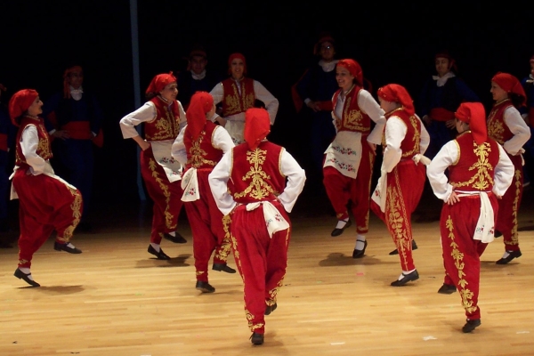 Народные танцы Турции: краса и обилие