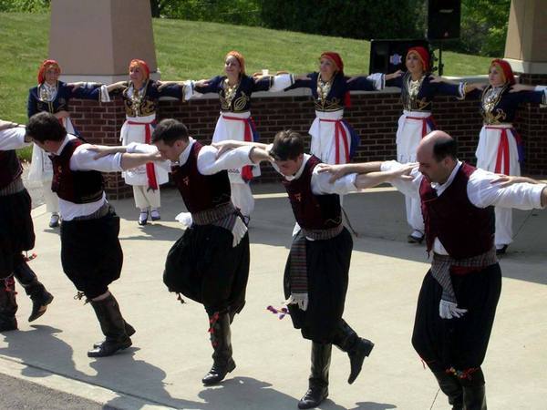 Сиртаки – самый греческий танец