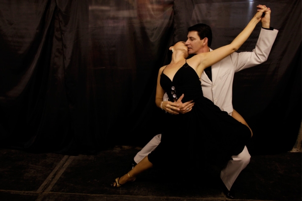 Танго: обзор фаворитных стилей танца