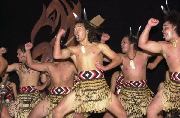 Одичавшие танцы маори: Хака
