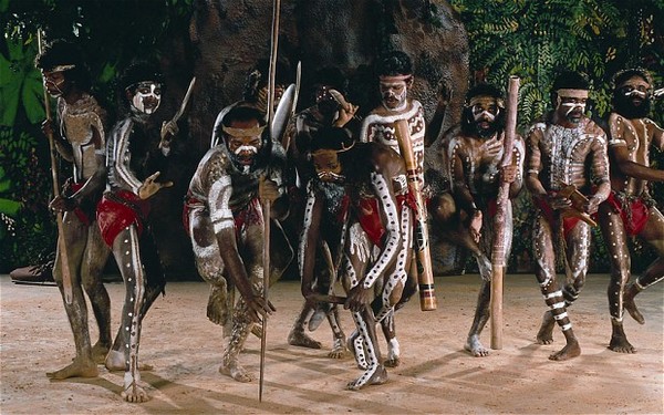 Священный танец туземцев Австралии – Корробори