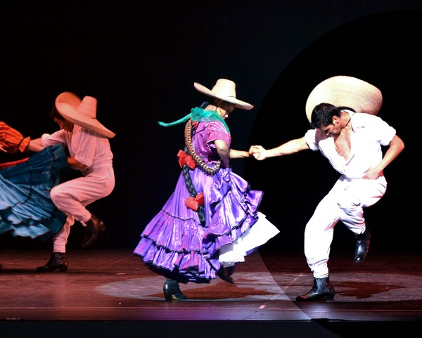 Зажигательный мексиканский танец Zapateado